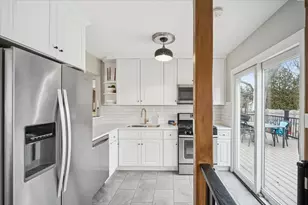 29 N Linden Ave, Palatine, IL 60074 - Photo 6