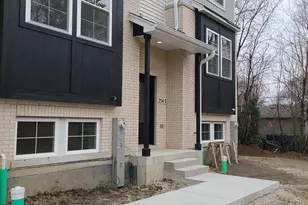 214 Walnut Street N, Bensenville, IL 60106 - Photo 1