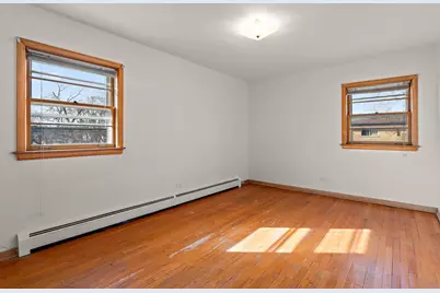 [Address not provided], Park Ridge, IL 60068 - Photo 8