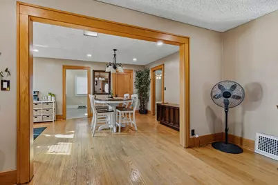 1734 N Howell Street, Davenport, IA 52804 - Photo 12