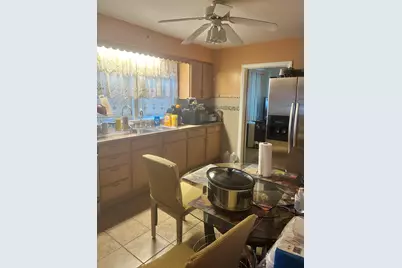 8731 S Clyde Avenue, Chicago, IL 60617 - Photo 4