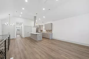 2719 W St Georges Ct, Chicago, IL 60647 - Photo 4