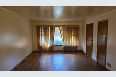 10747 S King Drive, Chicago, IL 60628 - Photo 8