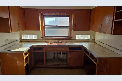 10747 S King Drive, Chicago, IL 60628 - Photo 18