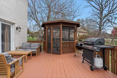 9111 Hawthorn Drive, Hickory Hills, IL 60457 - Photo 44