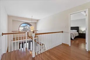 9111 Hawthorn Dr, Hickory Hills, IL 60457 - Photo 20