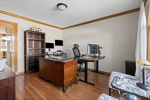 9111 Hawthorn Dr, Hickory Hills, IL 60457 - Photo 14