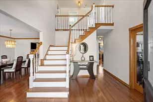 9111 Hawthorn Dr, Hickory Hills, IL 60457 - Photo 2