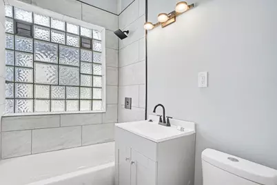 7815 S Merrill Avenue, Chicago, IL 60649 - Photo 14