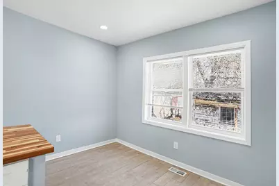 7815 S Merrill Avenue, Chicago, IL 60649 - Photo 12