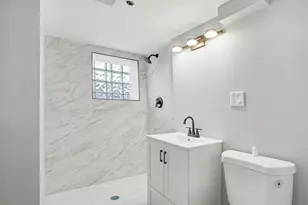 7815 S Merrill Ave, Chicago, IL 60649 - Photo 22