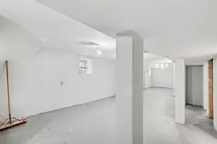 7815 S Merrill Ave, Chicago, IL 60649 - Photo 24