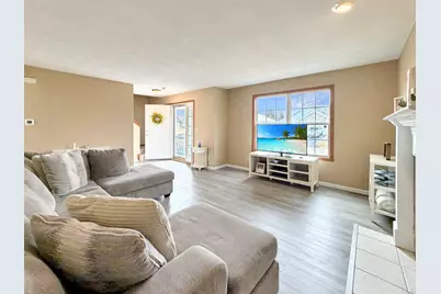 12411 Barberry Drive, Winnebago, IL 61088 - Photo 4