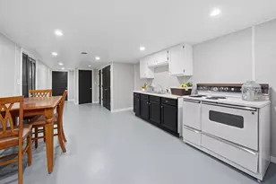 2 Rohe Ln, Crete, IL 60417 - Photo 24