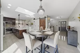 2 Rohe Ln, Crete, IL 60417 - Photo 8