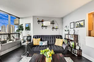 400 N La Salle Dr, Chicago, IL 60654 - Photo 8