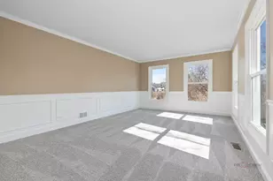 6785 W Creekside Dr, Long Grove, IL 60047 - Photo 8