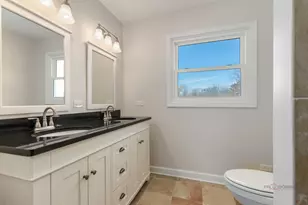 6785 W Creekside Dr, Long Grove, IL 60047 - Photo 32