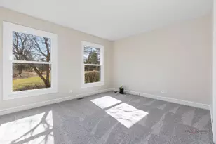 6785 W Creekside Dr, Long Grove, IL 60047 - Photo 22