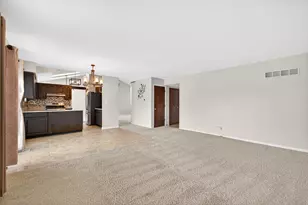 1254 Red Oak Ct, Elgin, IL 60120 - Photo 16