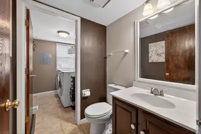 1254 Red Oak Court, Elgin, IL 60120 - Photo 18