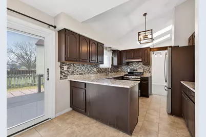 1254 Red Oak Court, Elgin, IL 60120 - Photo 10