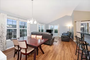 240 Devoe Dr, Oswego, IL 60543 - Photo 10