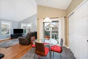 240 Devoe Dr, Oswego, IL 60543 - Photo 14