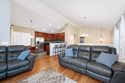 240 Devoe Drive, Oswego, IL 60543 - Photo 8