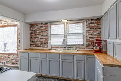 3203 S Bergman Drive, Holiday Hills, IL 60051 - Photo 10