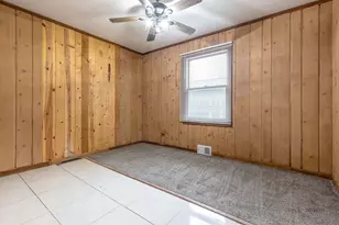 3203 S Bergman Dr, Holiday Hills, IL 60051 - Photo 18