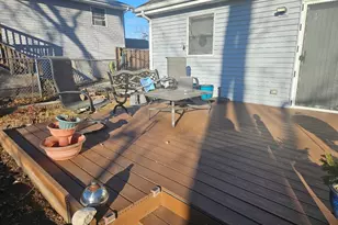 1523 Washington St, Lake in the Hills, IL 60156 - Photo 2