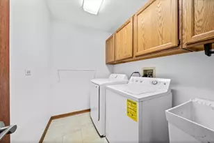 3100 Anton Cir, Aurora, IL 60504 - Photo 8