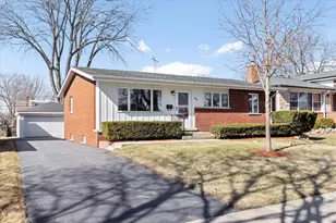 508 N Elmhurst Ave, Mount Prospect, IL 60056 - Photo 1