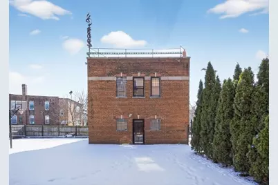 951 E Hyde Park Boulevard, Chicago, IL 60615 - Photo 4