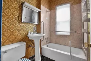 951 E Hyde Park Blvd, Chicago, IL 60615 - Photo 18