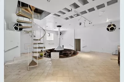 951 E Hyde Park Boulevard, Chicago, IL 60615 - Photo 10