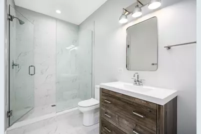 825 E 61st Street #401, Chicago, IL 60637 - Photo 12