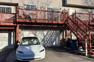 647 W Georgian Ct, Addison, IL 60101 - Photo 12