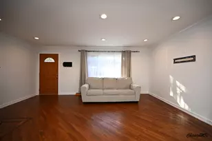 429 E Lincoln St, Mount Prospect, IL 60056 - Photo 4