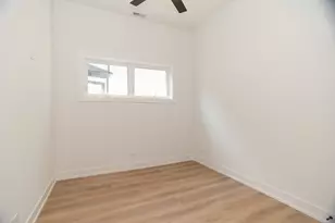 2042 W Irving Park Rd, Chicago, IL 60618 - Photo 14