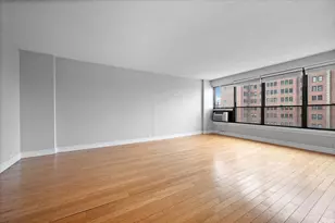 2930 N Sheridan Rd, Chicago, IL 60657 - Photo 8