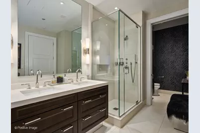 118 E Erie Street #20D, Chicago, IL 60611 - Photo 18