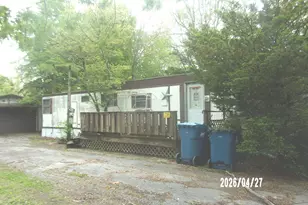 604 N Jefferson St, Watseka, IL 60970 - Photo 1