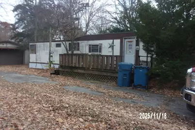 604 N Jefferson Street, Watseka, IL 60970 - Photo 1