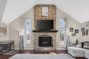 2880 Country Oak Ln, Morris, IL 60450 - Photo 16