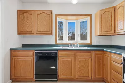 1511 Meadowbrook Drive, Round Lake Beach, IL 60073 - Photo 8