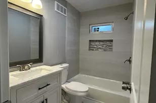 3S284 Patterman Rd, Warrenville, IL 60555 - Photo 10