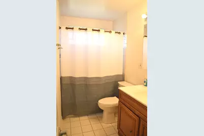 7040 Meadowbrook Lane, Hanover Park, IL 60133 - Photo 8