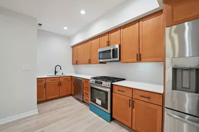 1635 W Warren Boulevard #1, Chicago, IL 60612 - Photo 2